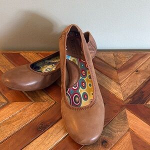 Women’s Born Hand Crafted footwear flats